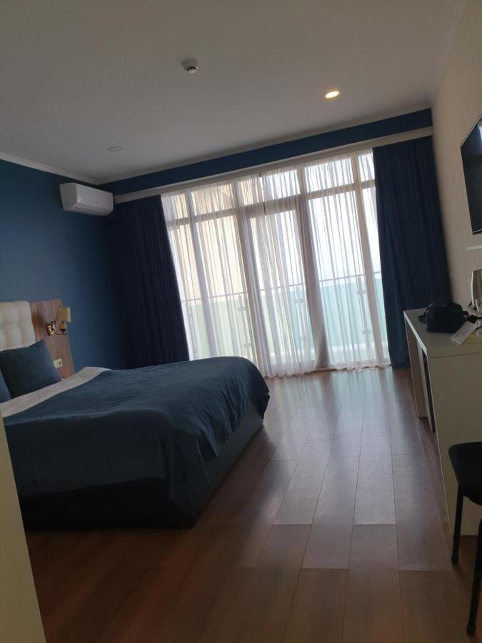 The Fresh Wave Hotel Батумі Екстер'єр фото