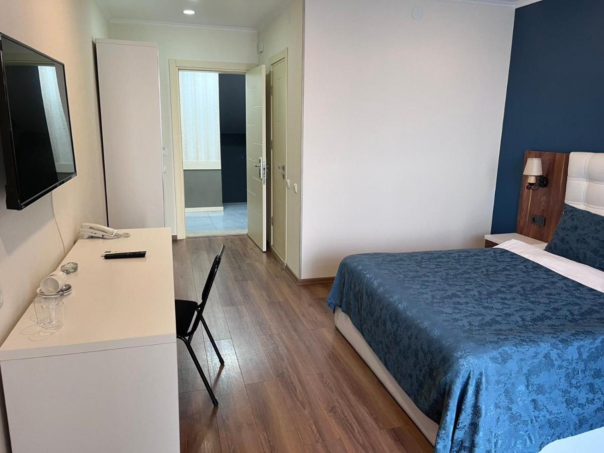 The Fresh Wave Hotel Батумі Екстер'єр фото
