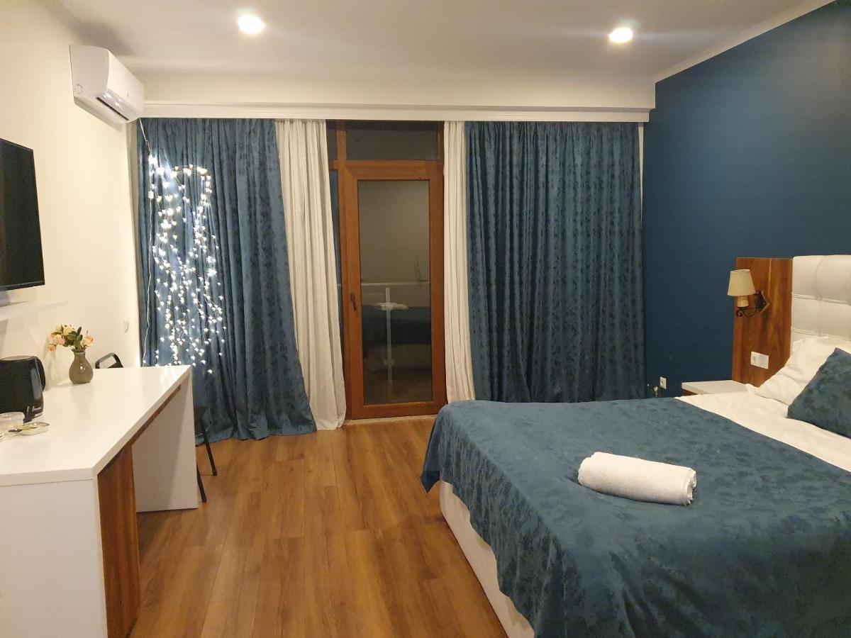 The Fresh Wave Hotel Батумі Екстер'єр фото
