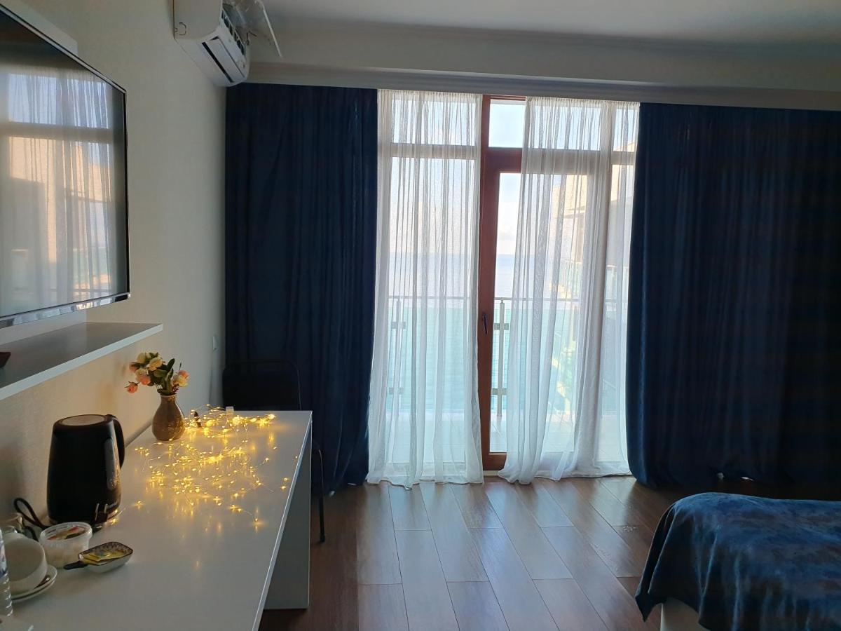 The Fresh Wave Hotel Батумі Екстер'єр фото