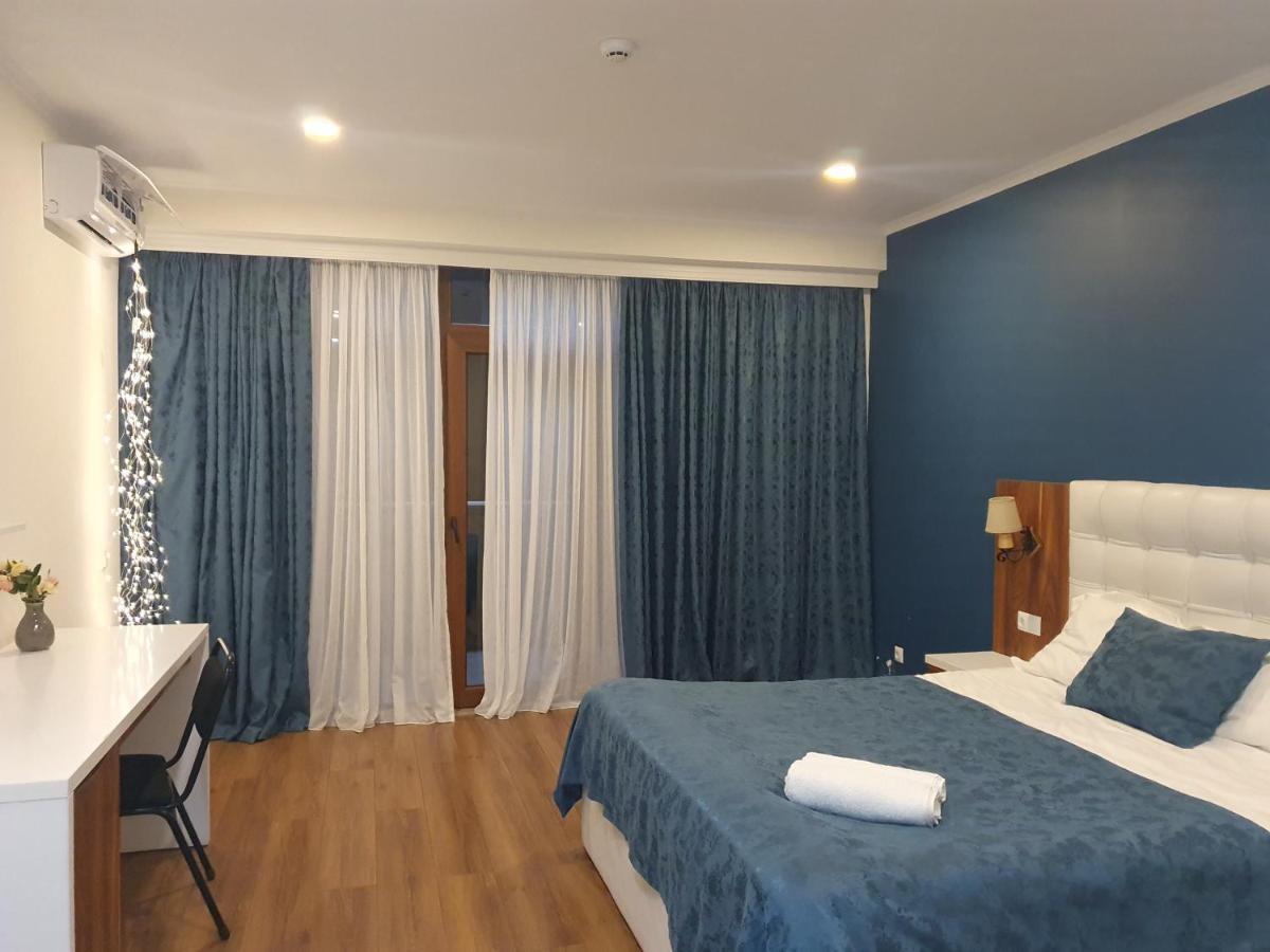 The Fresh Wave Hotel Батумі Екстер'єр фото