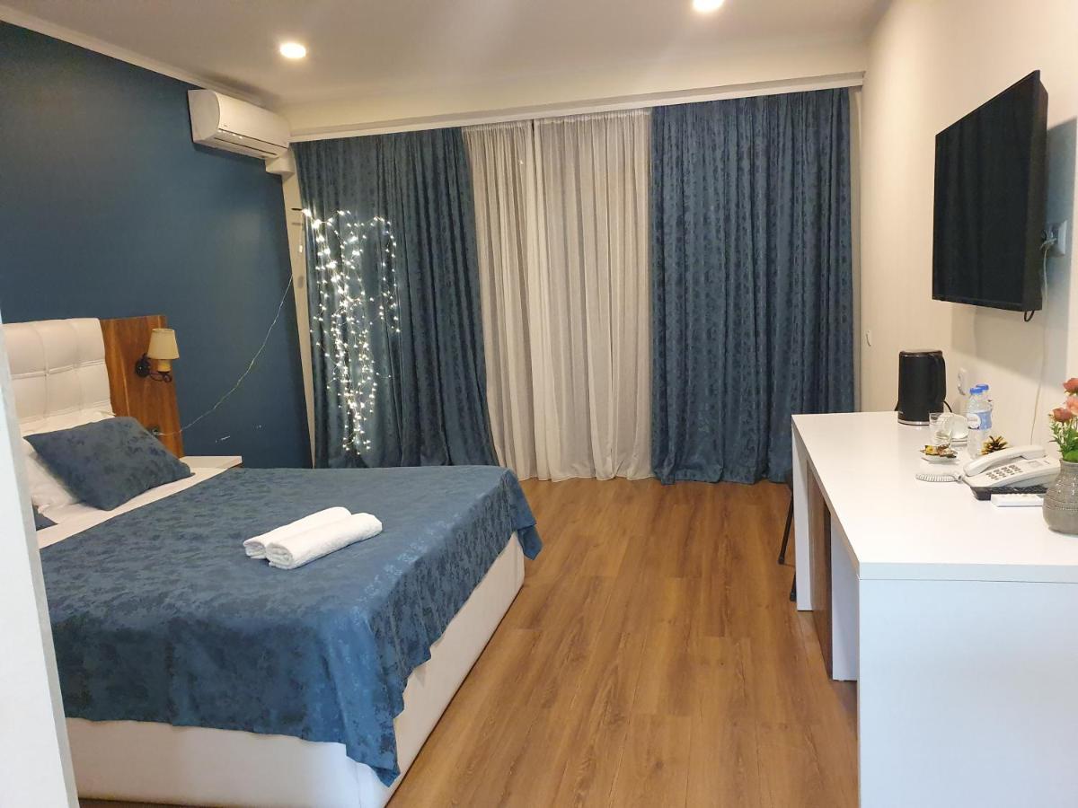 The Fresh Wave Hotel Батумі Екстер'єр фото