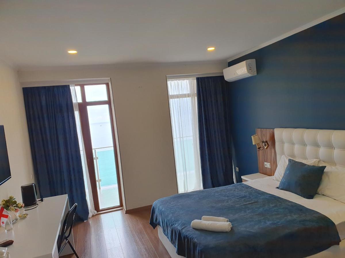 The Fresh Wave Hotel Батумі Екстер'єр фото